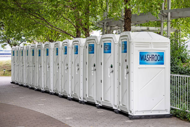 Best Emergency porta potty rental  in Coleraine, MN